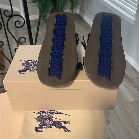 Burberry Navy and Black Strap Sandals - Picture 6 of 8
